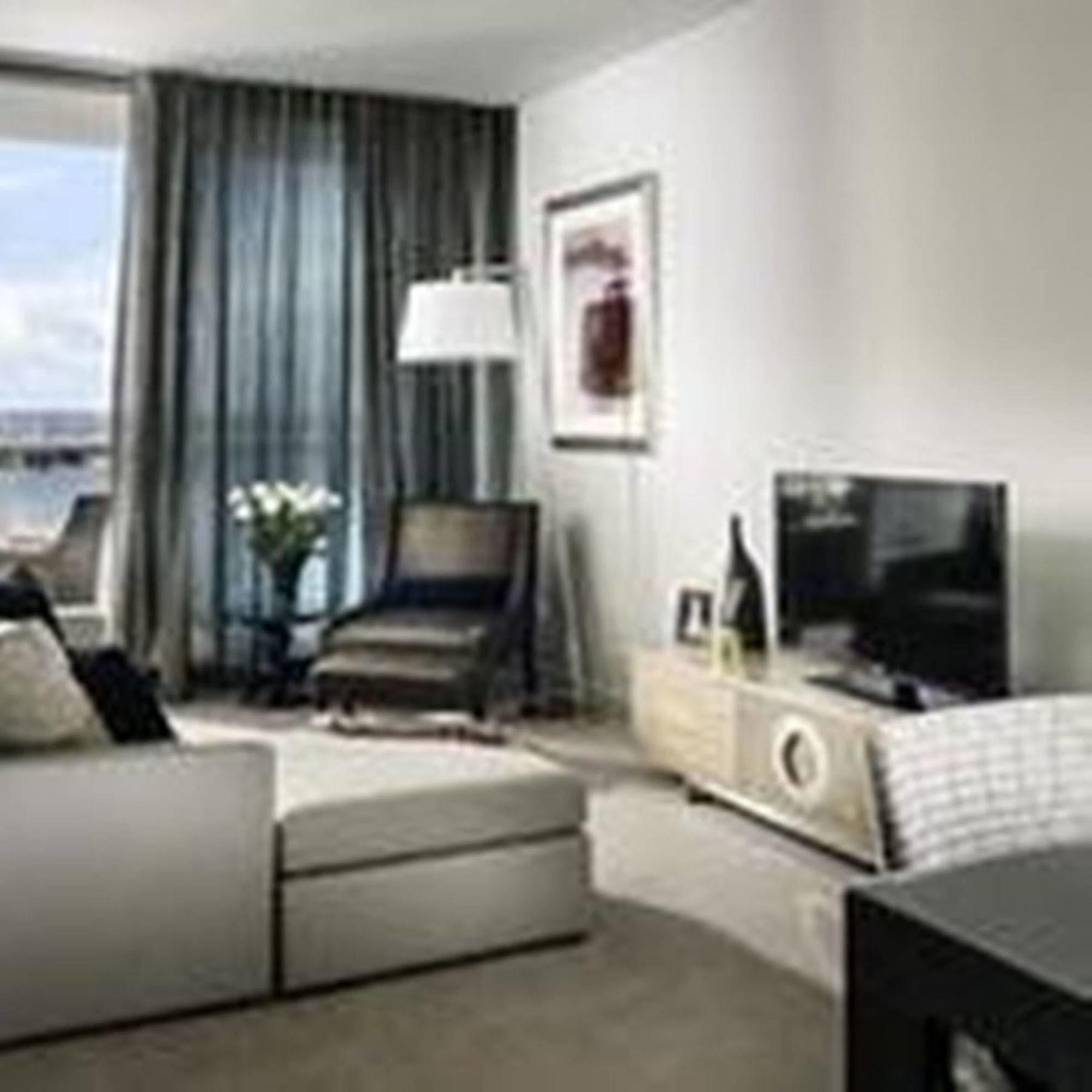 Fraser Suites Perth Exterior photo A living room