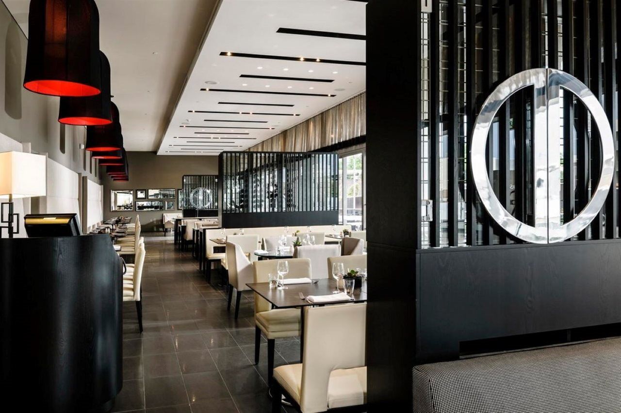 Fraser Suites Perth Exterior photo Interior of the restaurant